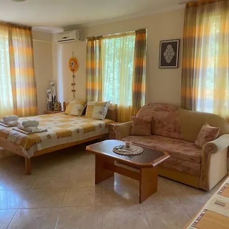 Terzievi Family House Гостевой дом Созополь