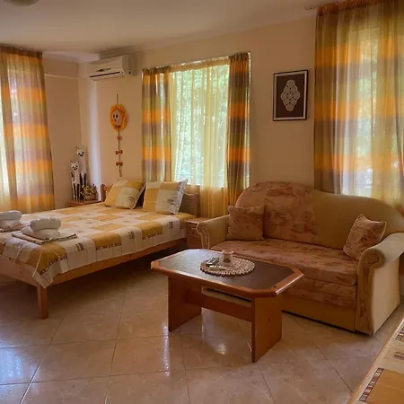 Terzievi Family House 3* סוזופול