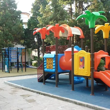 Terzievi Family House בית הארחה 3*