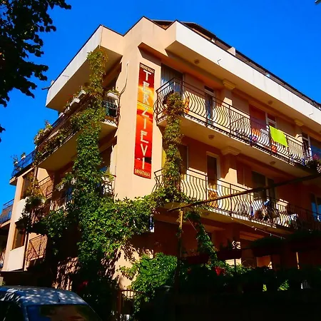 בית הארחה Terzievi Family House סוזופול