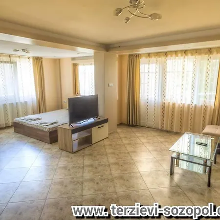 Terzievi Family House בית הארחה סוזופול