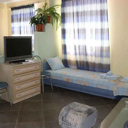 Terzievi Family House בית הארחה