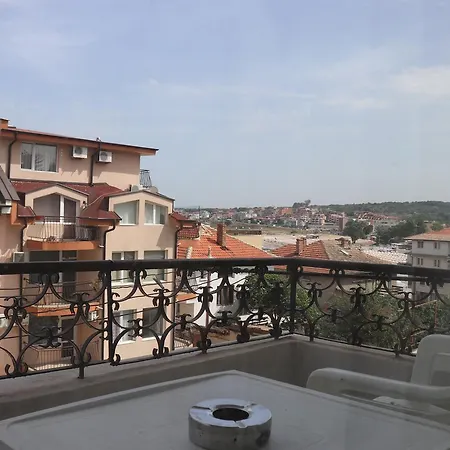 בית הארחה Terzievi Family House 3*